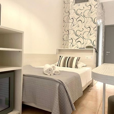 Hotel Maestri Riccione Esterno foto