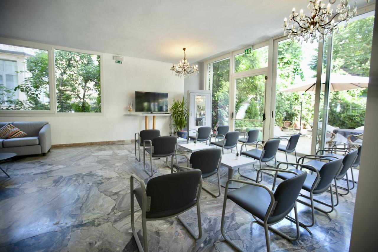 Hotel Maestri Riccione Esterno foto