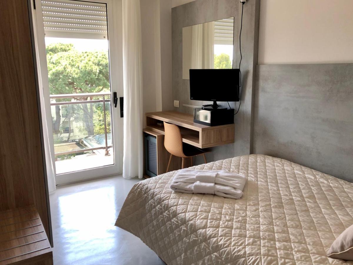 Hotel Maestri Riccione Esterno foto
