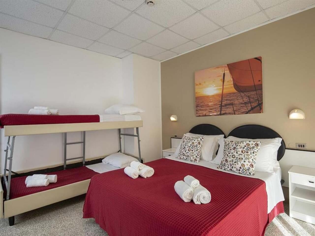 Hotel Maestri Riccione Esterno foto