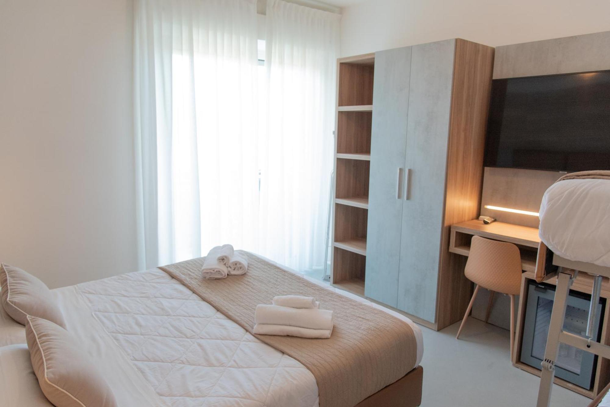 Hotel Maestri Riccione Esterno foto