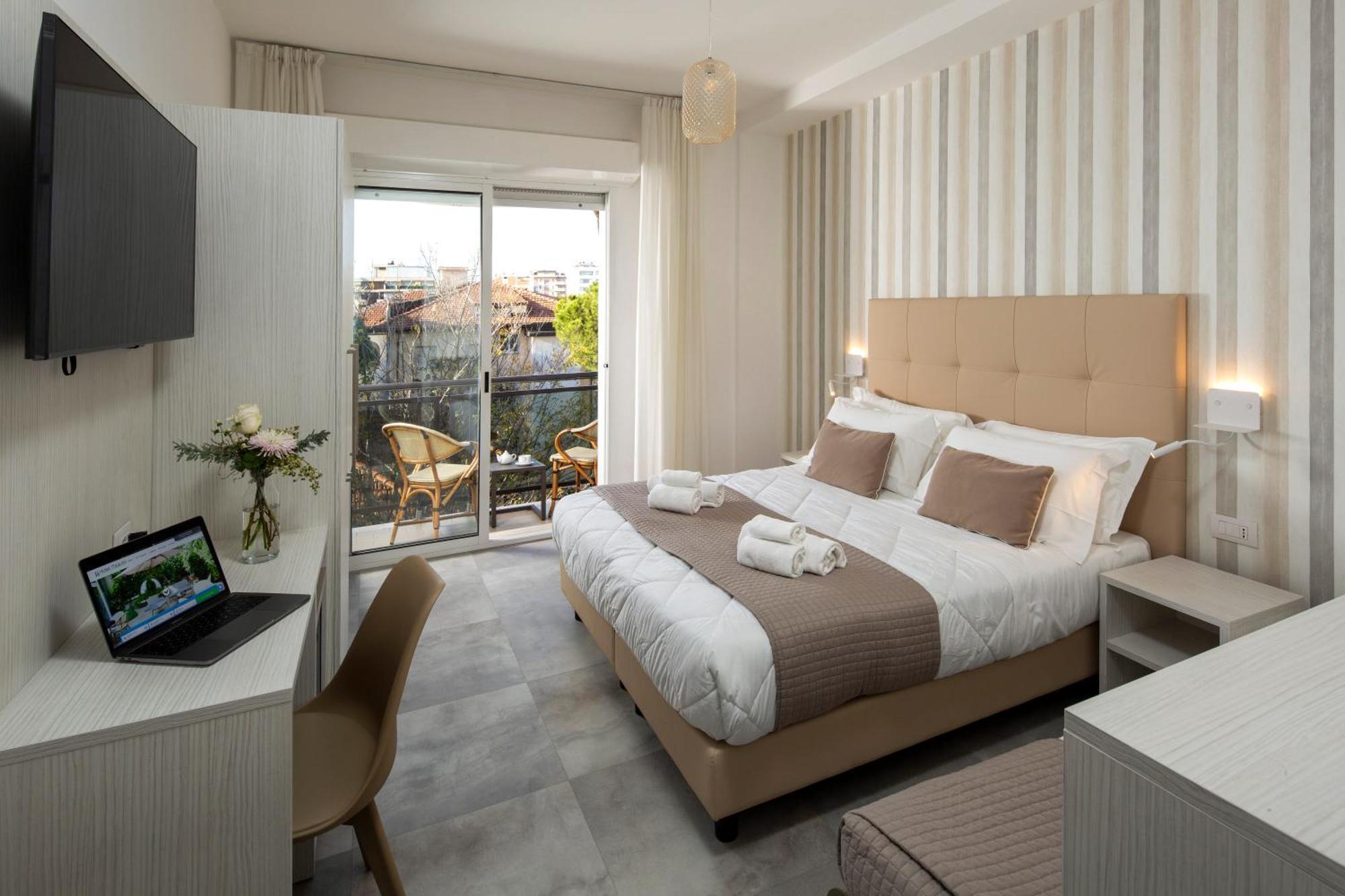 Hotel Maestri Riccione Esterno foto
